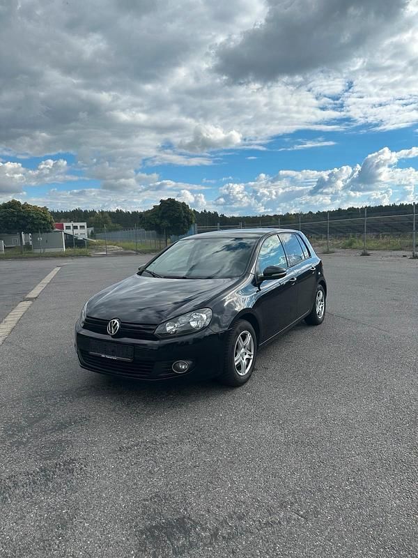 Schwarz Gebraucht 2011 VW Golf VI Limousine | 3.999 € (Guter Preis) - Bild 1/4