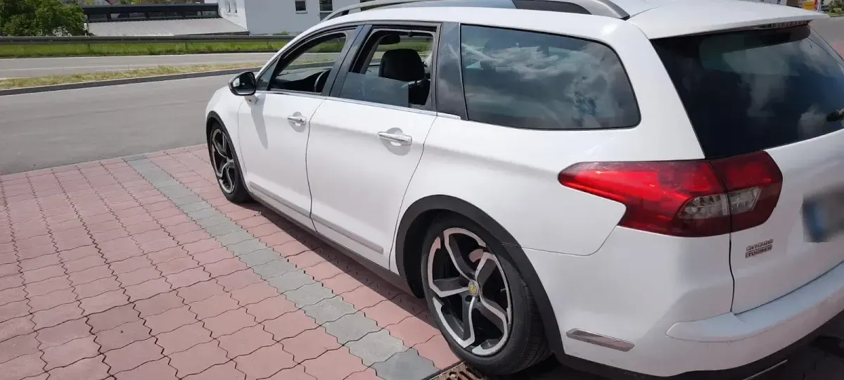 Gebraucht Citroën C5 241 PS (177 kW) 2014 Weiß Kombi