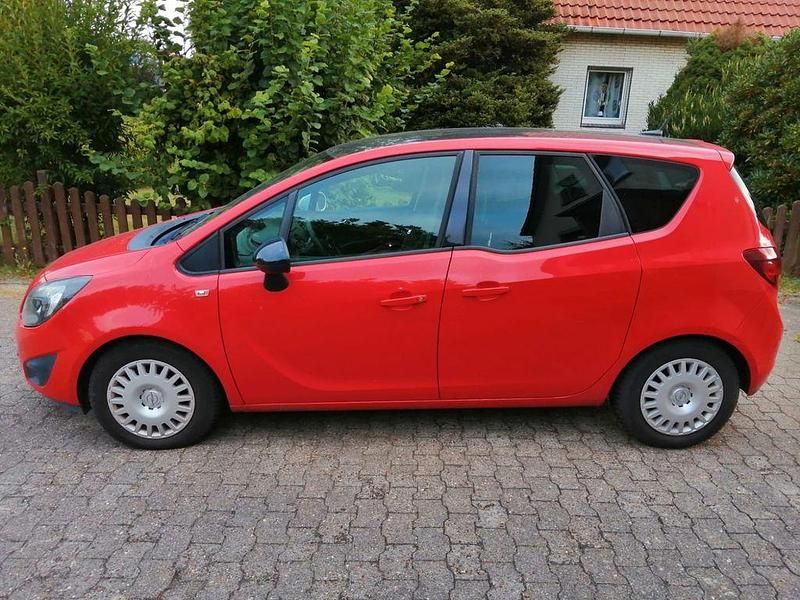 Rot Gebraucht 2013 Opel Meriva Color Edition Van / Kleinbus | 8.000 € (Fairer Preis) - Bild 1/4