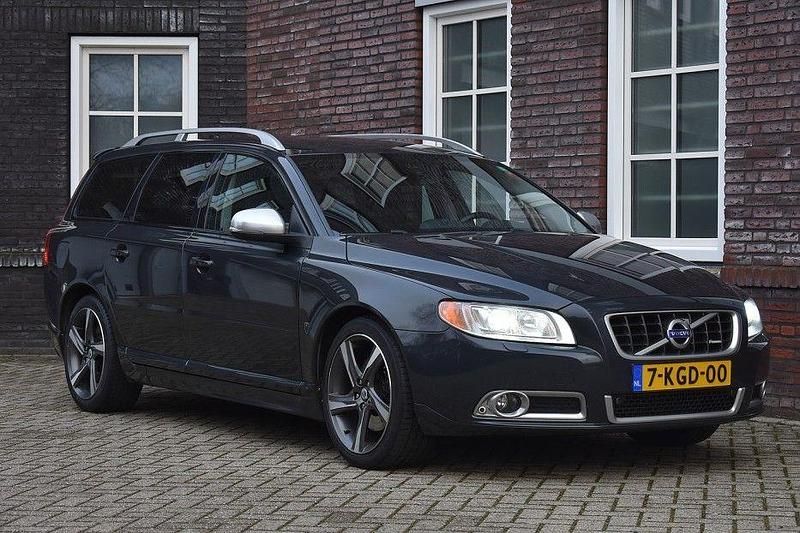 Gebraucht Volvo V70 163 PS (119 kW) 2013 Grau Kombi