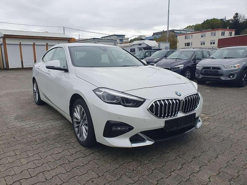 Gebraucht BMW 218 Luxury Line 140 PS (102 kW) 2020 Mineralweiss metallic Limousine