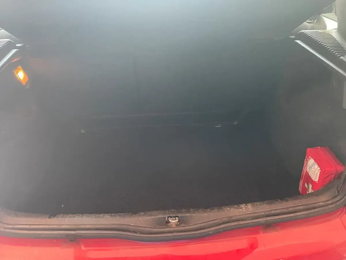 Gebraucht Renault Clio 60 PS (44 kW) 2009 Rot Kleinwagen