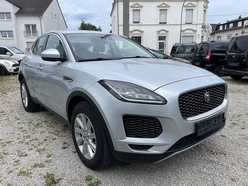 Weiß Gebraucht 2018 Jaguar E-Pace Basis SUV | 18.800 € (Fairer Preis) - Bild 1/4
