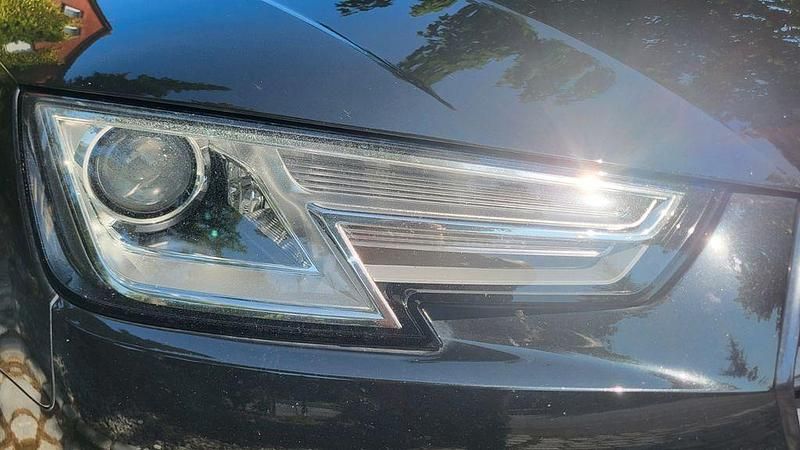 Gebraucht Audi A4 Sport 150 PS (110 kW) 2019 Schwarz Kombi