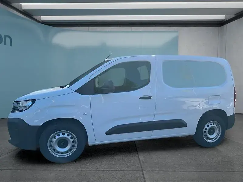 Nowe Opel Combo 110 KM (80 kW) 2025 Biały Minivan