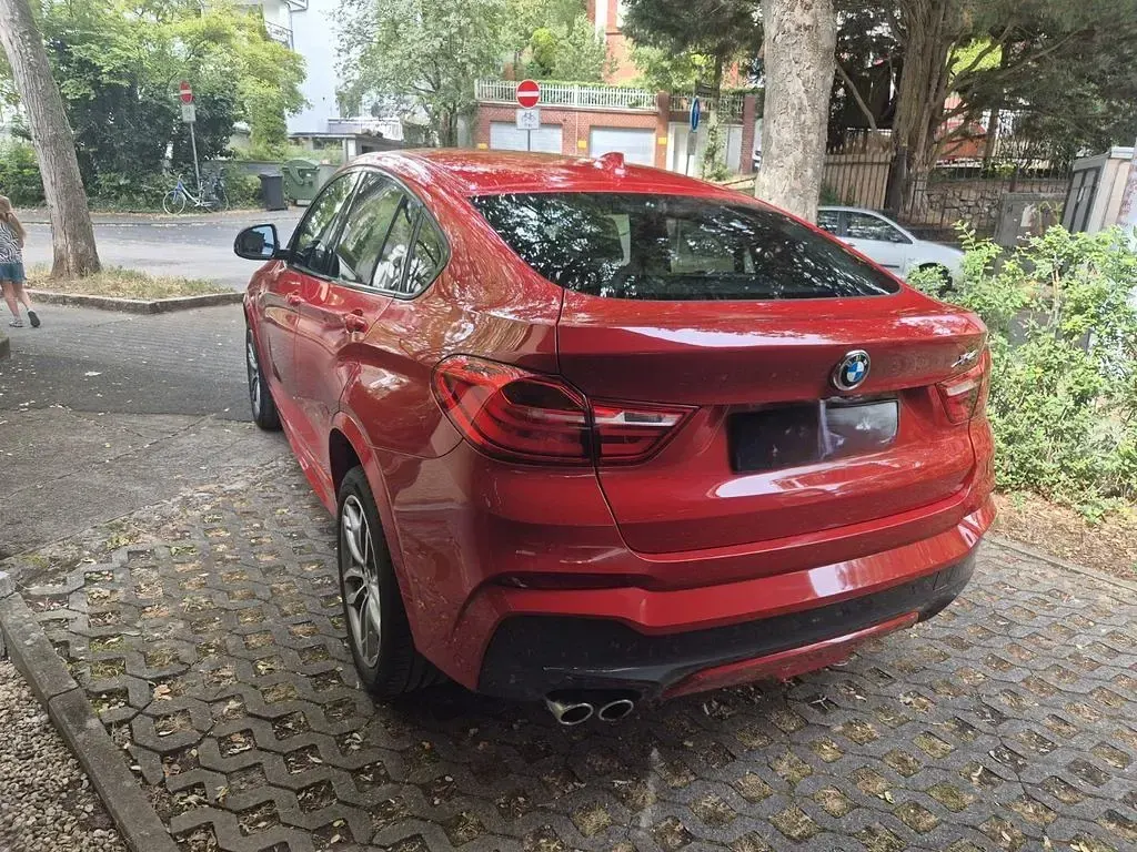 Gebraucht BMW X4 M Sport 258 PS (189 kW) 2017 Rot SUV