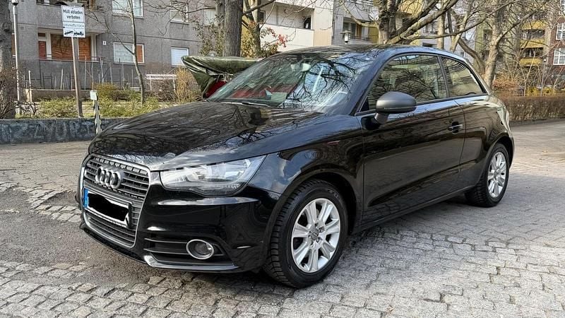 Gebraucht Audi A1 Attraction 122 PS (89 kW) 2011 Schwarz Kleinwagen