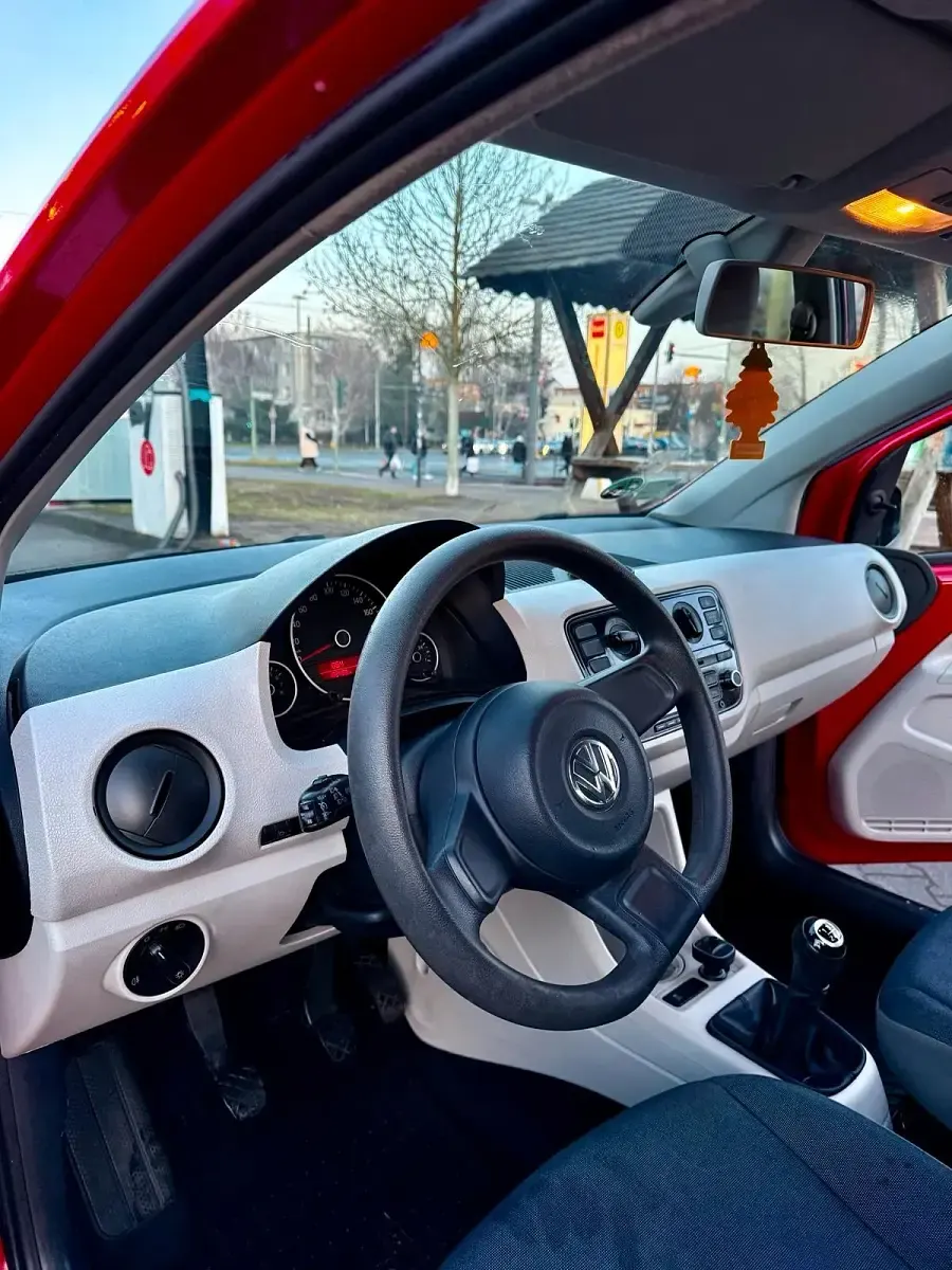 Gebraucht VW up! move up! 60 PS (44 kW) 2012 Rot Kleinwagen