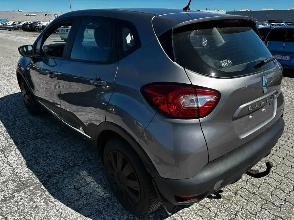 Usata Renault Captur 90 CV (66 kW) 2014 Grigio SUV