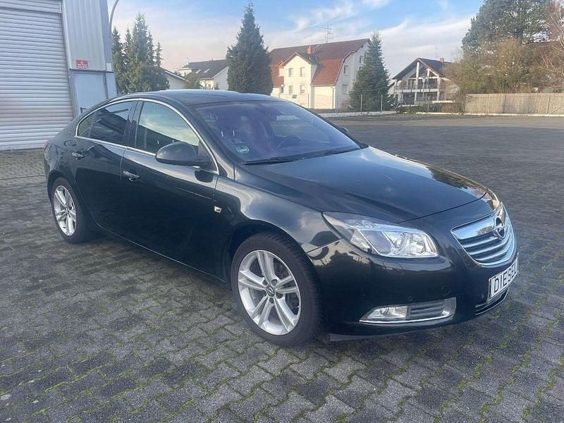 Schwarz Gebraucht 2013 Opel Insignia Limousine | 4.980 € (Fairer Preis) - Bild 1/4