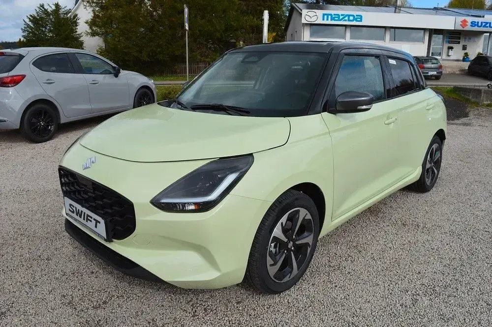 Neu Suzuki Swift Comfort+ 82 PS (60 kW) 2026 Grün Kleinwagen