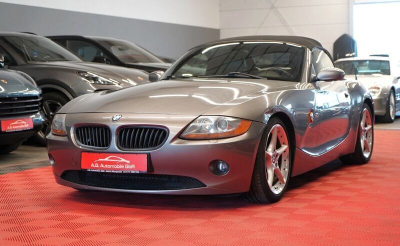 Grau Gebraucht 2003 BMW Z4 Sport Line Cabrio | 6.950 € (Guter Preis) - Bild 1/4