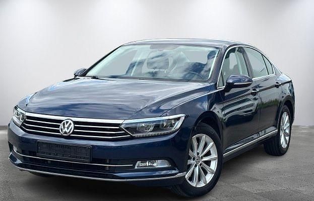 Barnato/ontariogruen Gebraucht 2017 VW Passat Highline Limousine | 14.950 € (Guter Preis) - Bild 1/4