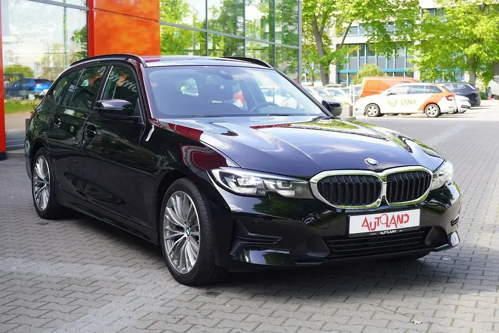 Gebraucht BMW 318 Advantage 150 PS (110 kW) 2021 Schwarz Limousine