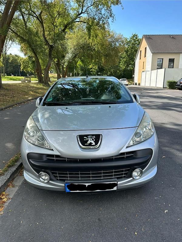 Silber Gebraucht 2009 Peugeot 207 CC Cabrio | 1.900 € (Superpreis) - Bild 1/4