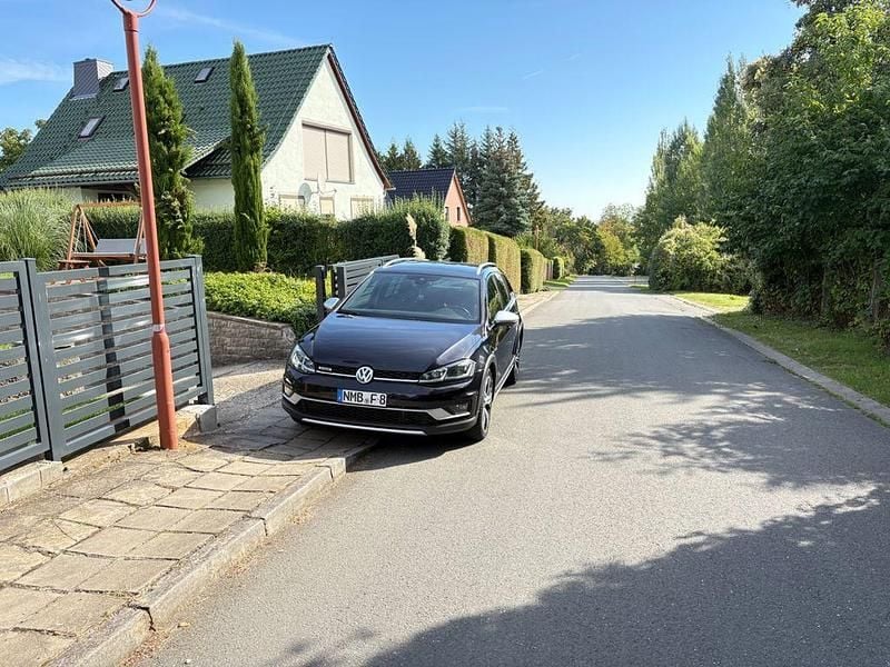 Gebraucht VW Golf Alltrack 184 PS (135 kW) 2017 Schwarz Kombi