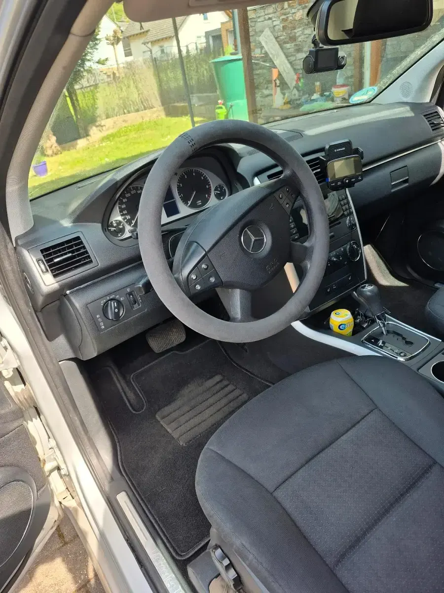Gebraucht Mercedes B170 116 PS (85 kW) 2008 Silber Van / Kleinbus