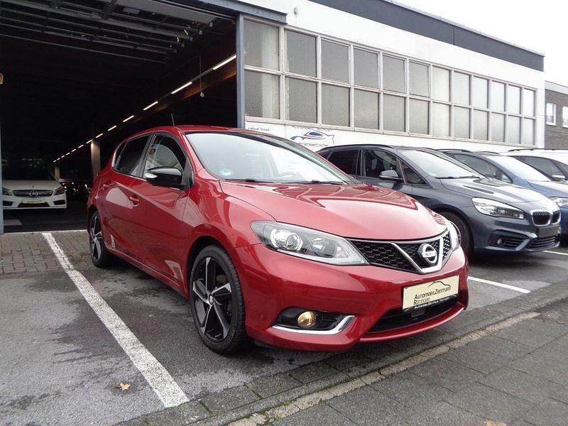 Rot Gebraucht 2018 Nissan Pulsar Black Edition Limousine | 11.490 € (Fairer Preis) - Bild 1/4