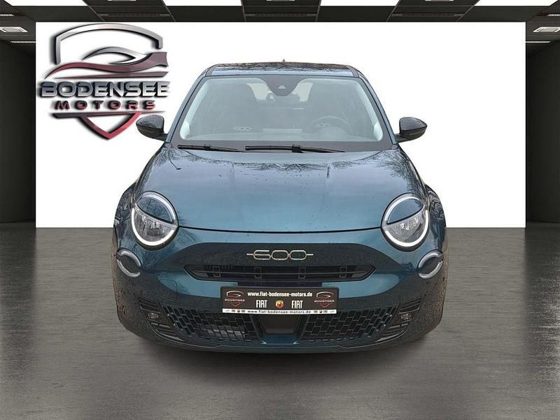 Neu Fiat 600 Pop 145 PS (106 kW) 2025 Grün SUV