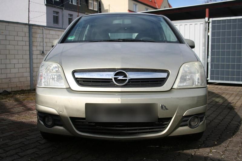 Gebraucht Opel Meriva 90 PS (66 kW) 2010 Gold Van / Kleinbus