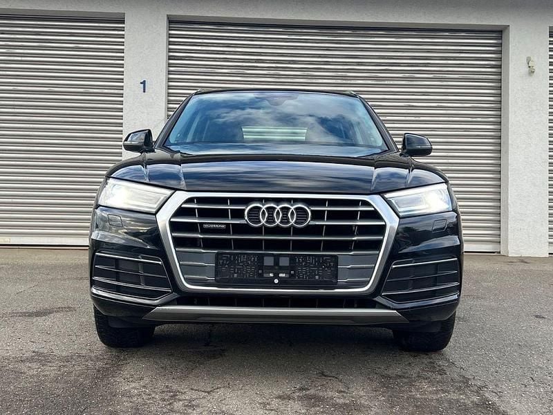 Gebraucht Audi Q5 Sport 163 PS (119 kW) 2019 Schwarz SUV