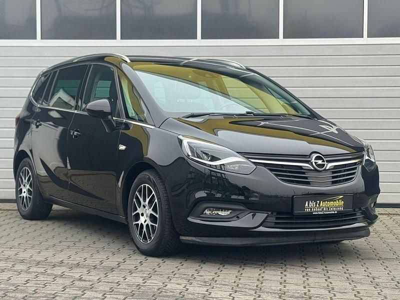 Gebraucht Opel Zafira Innovation 140 PS (102 kW) 2017 Schwarz Van / Kleinbus