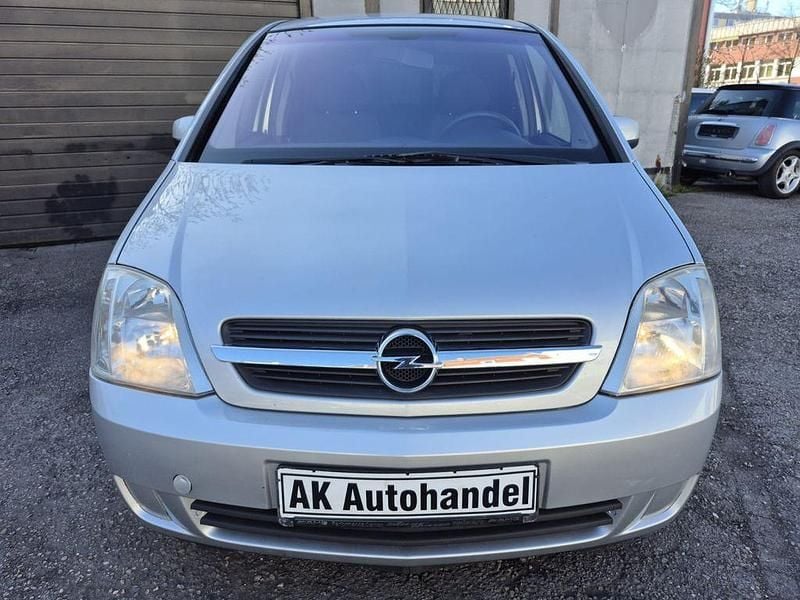 Gebraucht Opel Meriva Edition 90 PS (66 kW) 2006 Silber Van / Kleinbus