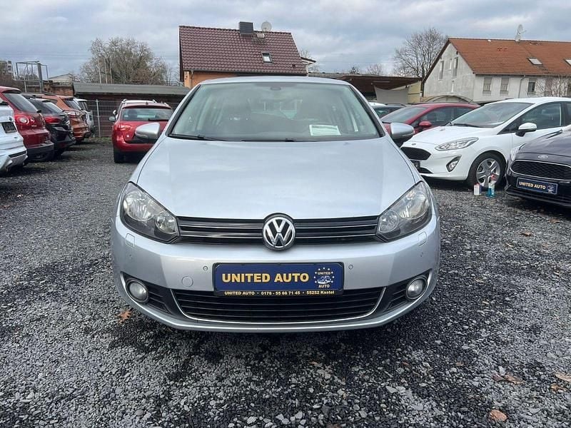 Silber Gebraucht 2010 VW Golf Highline Kombi | 8.899 € (Teuer) - Bild 1/4