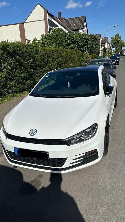 Weiß Gebraucht 2015 VW Scirocco Coupé | 14.900 € (Fairer Preis) - Bild 1/4