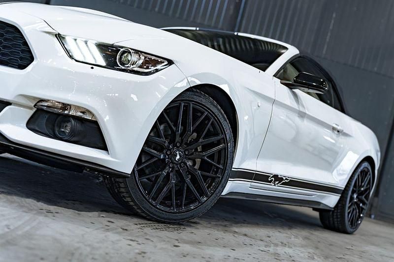 Gebraucht Ford Mustang 317 PS (233 kW) 2016 Weiß Cabrio