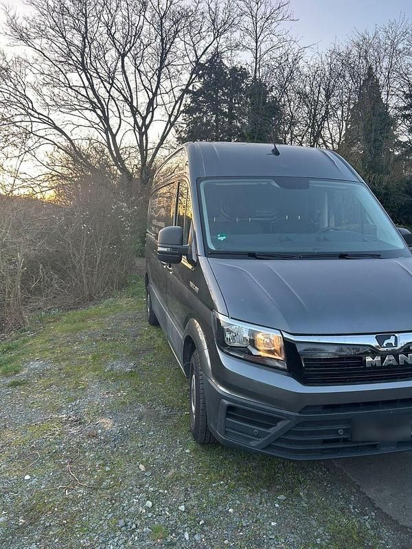 Gebraucht MAN TGE 102 PS (75 kW) 2018 Grau Van