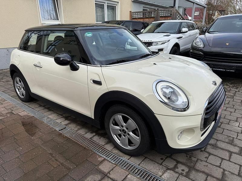 Gebraucht Mini Cooper D 116 PS (85 kW) 2016 Weiß Kleinwagen