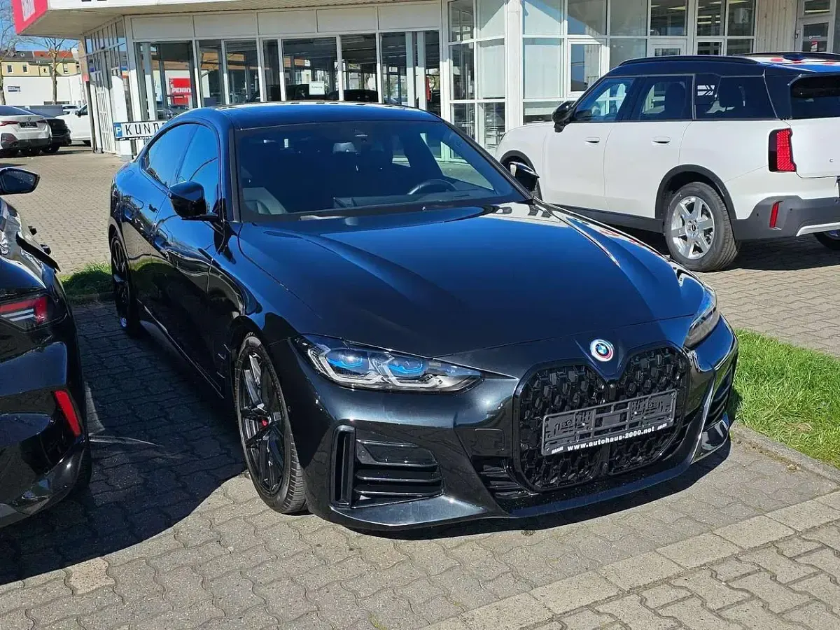 Gebraucht BMW M440 M Sport 389 PS (286 kW) 2024 Schwarz Coupé
