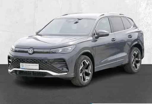 Neu VW Tiguan R-line 150 PS (110 kW) 2026 Grau SUV