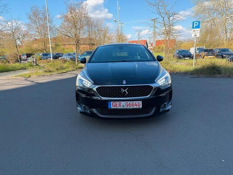 Gebraucht DS Automobiles DS5 Performance Line Plus 165 PS (121 kW) 2017 Schwarz Kleinwagen