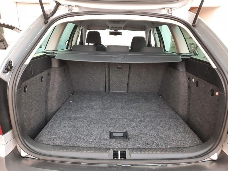 Gebraucht Skoda Octavia 140 PS (102 kW) 2010 Silber Kombi