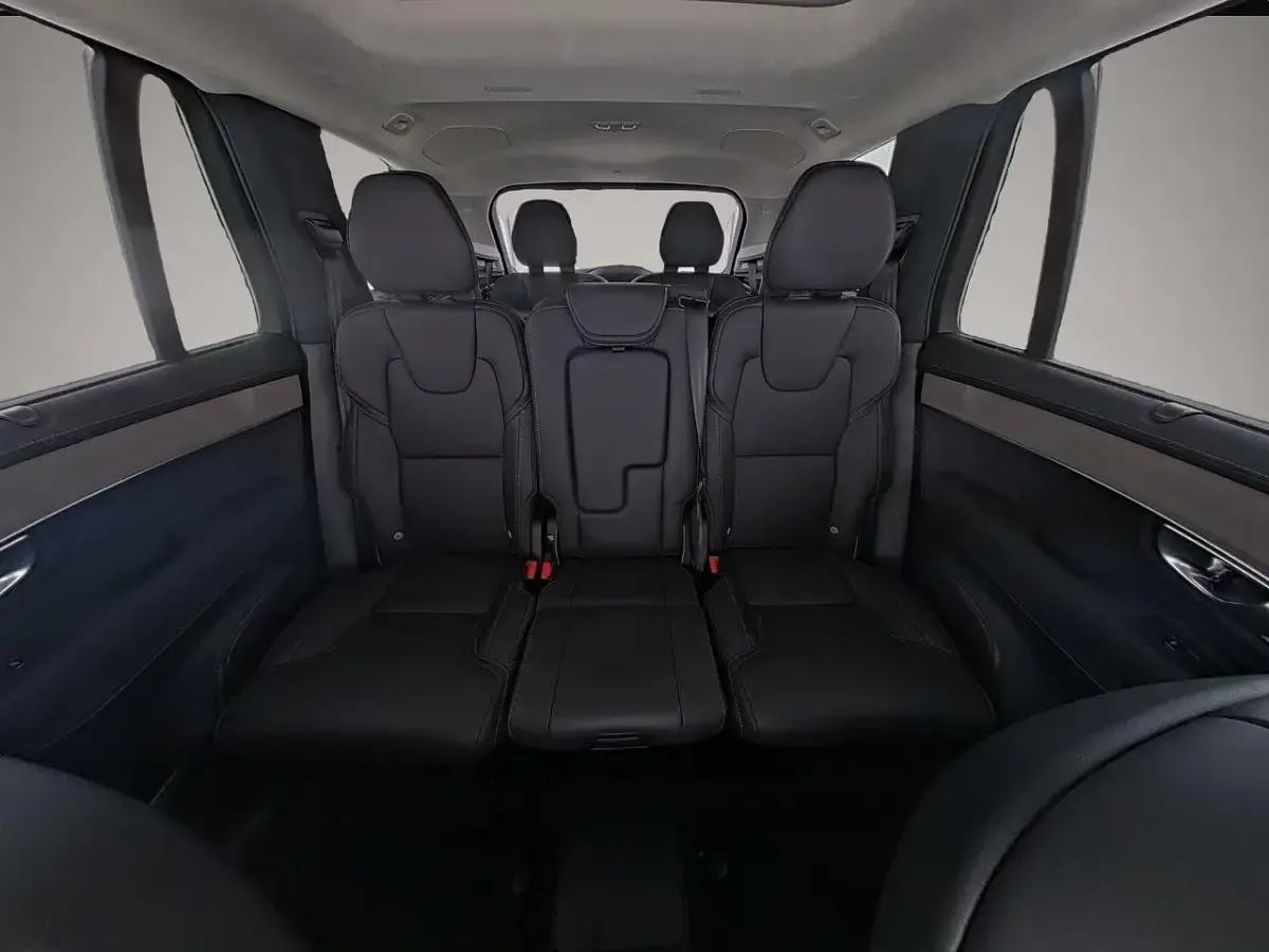 Gebraucht Volvo XC90 Ultra 455 PS (334 kW) 2025 Manufacturer SUV