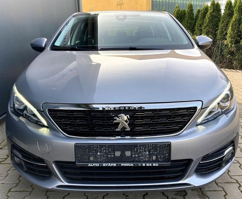 Gebraucht Peugeot 308 SW Active 131 PS (96 kW) 2021 Grau Kombi
