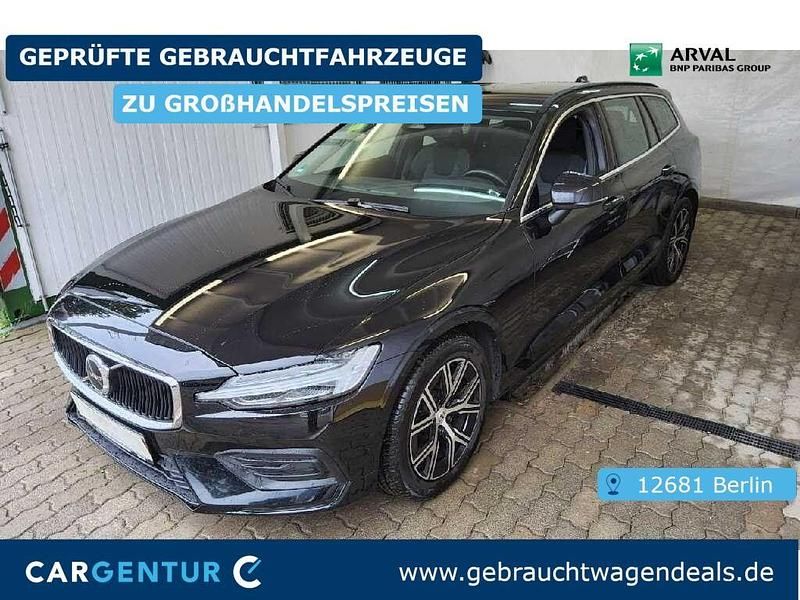 Gebraucht Volvo V60 197 PS (144 kW) 2023 Onyx black (metallic) Kombi