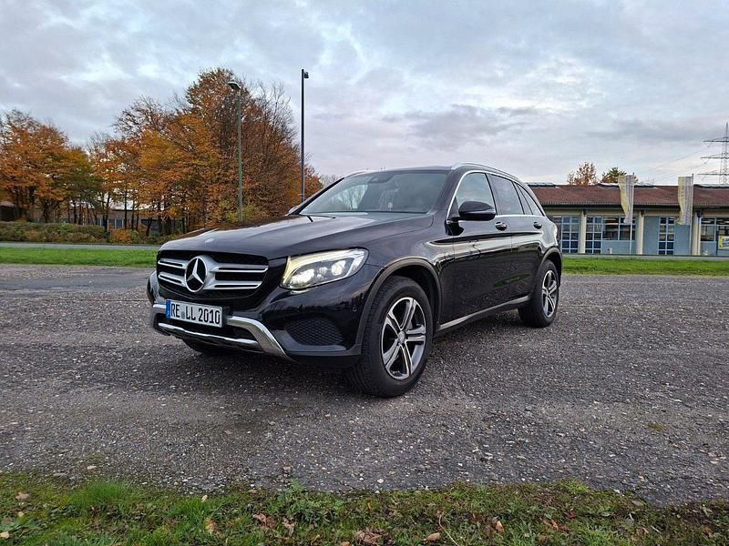 Schwarz Gebraucht 2016 Mercedes GLC250 Exclusive SUV | 22.900 € (Superpreis) - Bild 1/4