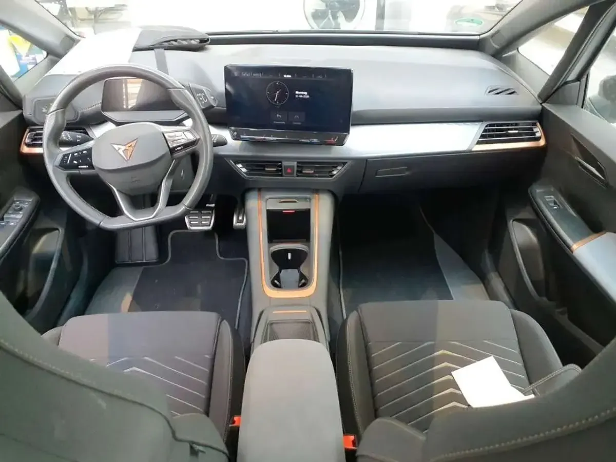 Gebraucht Cupra Born 150 kW (204 PS) 2023 Vaporgrau Kleinwagen