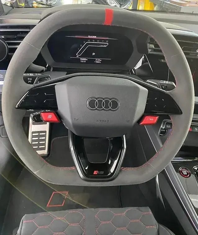 Gebraucht Audi RS3 Sport 400 PS (294 kW) 2025 Schwarz Limousine