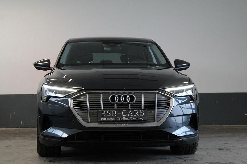 Gebraucht Audi e-tron 300 kW (408 PS) 2021 Grau SUV