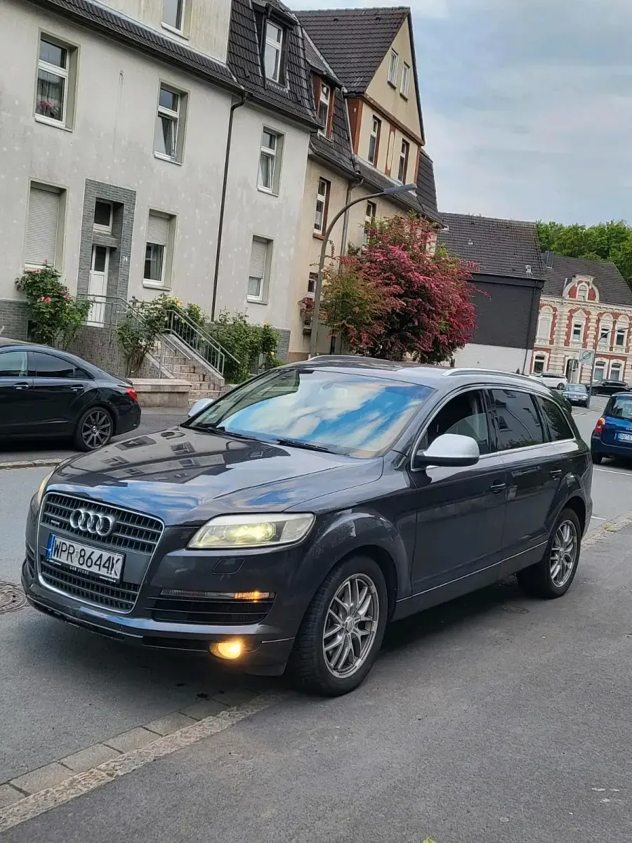 Usado Audi Q7 240 HP (176 kW) 2008 Preto SUV