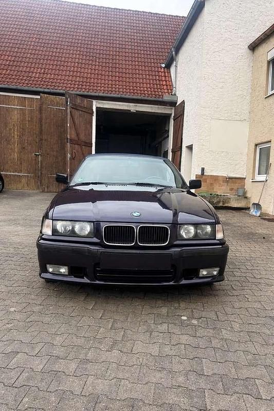 Gebraucht BMW 318 Cabriolet 116 PS (85 kW) 1996 Violet Cabrio