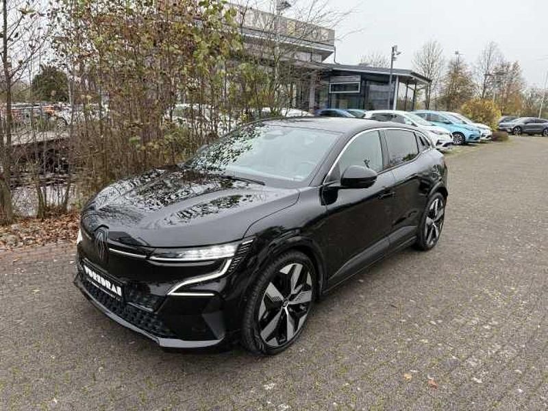 Blackpearl schwarz metallic (metallic) Gebraucht 2022 Renault Mégane IV Techno Limousine | 27.190 € (Guter Preis) - Bild 1/4