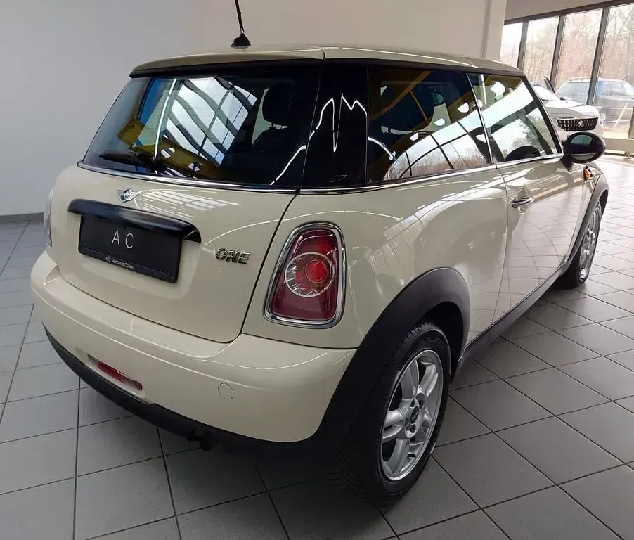 Gebraucht Mini ONE 98 PS (72 kW) 2013 Weiß Kleinwagen