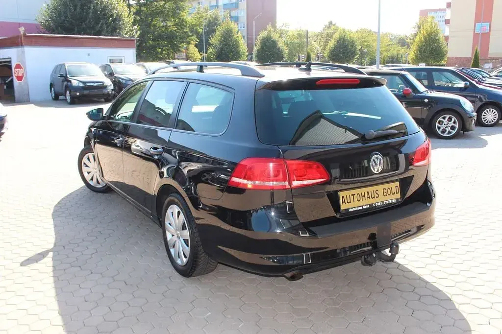 Gebraucht VW Passat Trendline 122 PS (89 kW) 2015 Schwarz Kombi