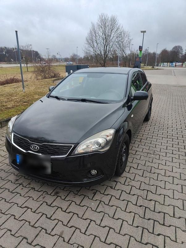 Gebraucht Kia Ceed Sportswagon Edition 7 90 PS (66 kW) 2013 Schwarz Kombi