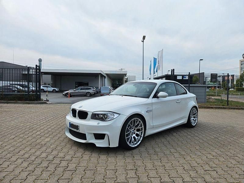 Weiß Gebraucht 2011 BMW 1M Shadowline Coupé | 48.999 € (Fairer Preis) - Bild 1/4